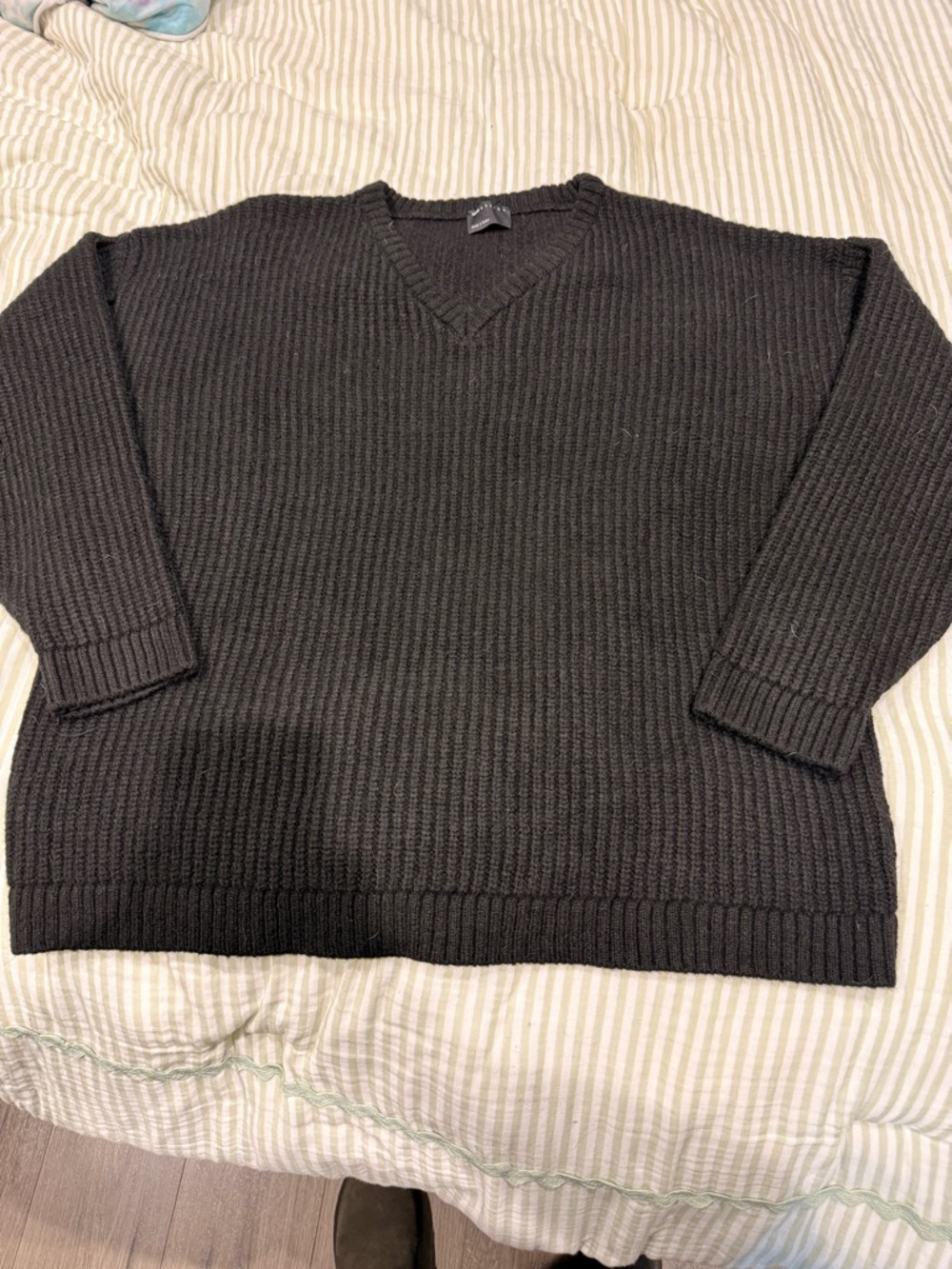 ASOS Men's V-Neck Ribbed Sweater - Black